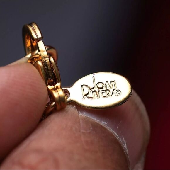 Joan Rivers Chic Chain Wrapped Pendant on 18" Chain NWOT - Picture 6 of 6